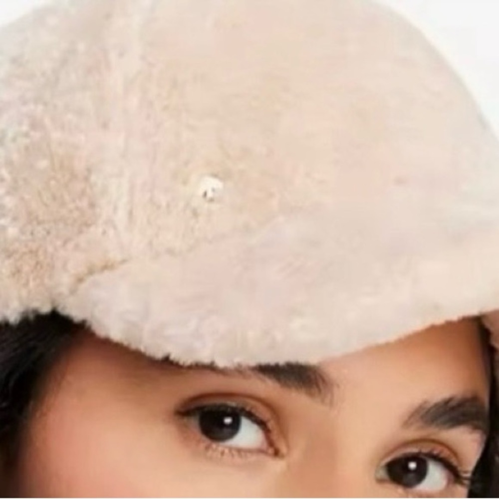 Kate Spade Beige Fuzzy Hat - Picture 2 of 9